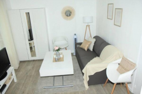 Cosy like home ! Superbe Studio et terrasse à 8 min de Paris !